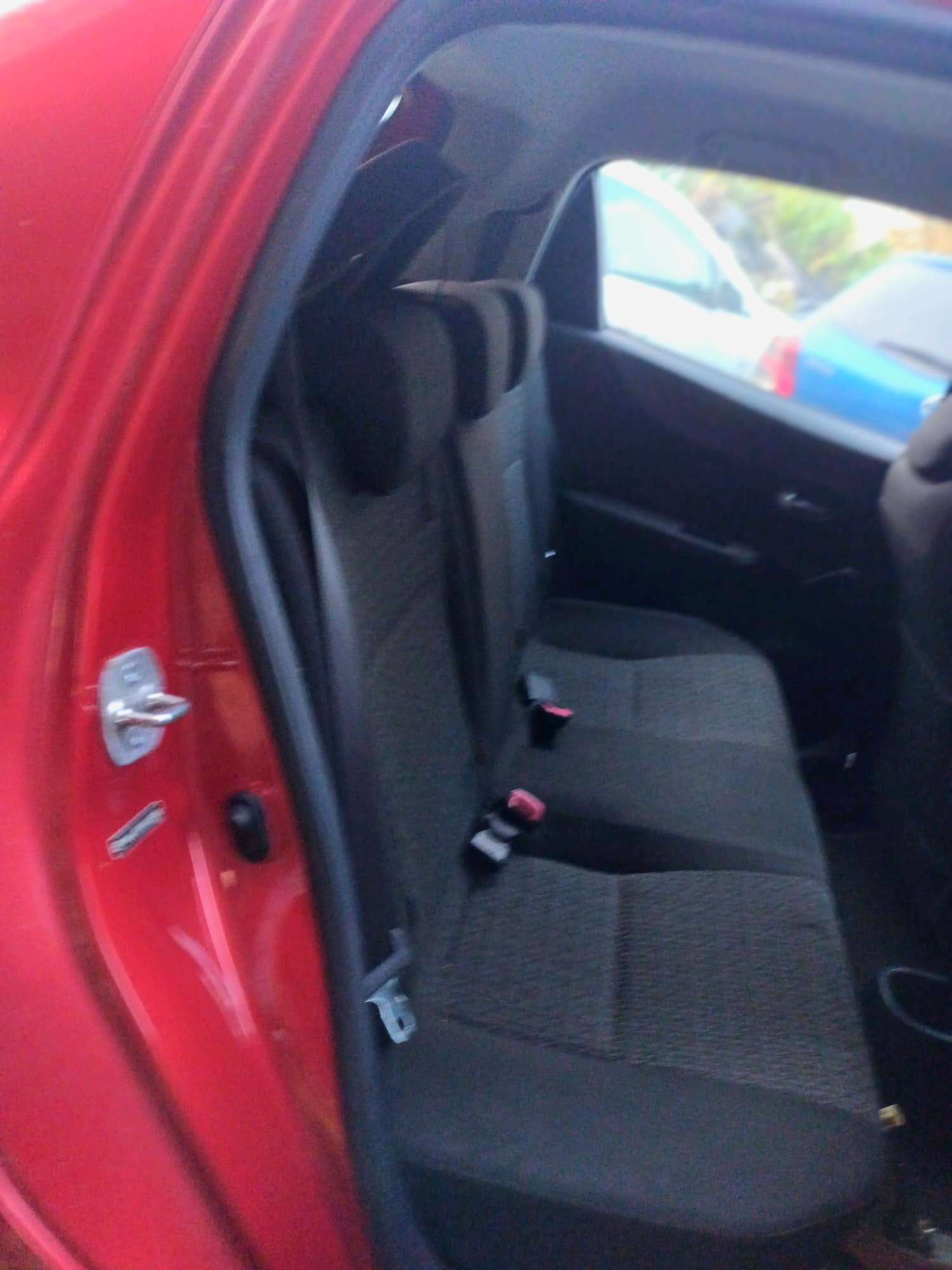 Used Toyota Yaris 2013 for sale - 76964309: Photo 4