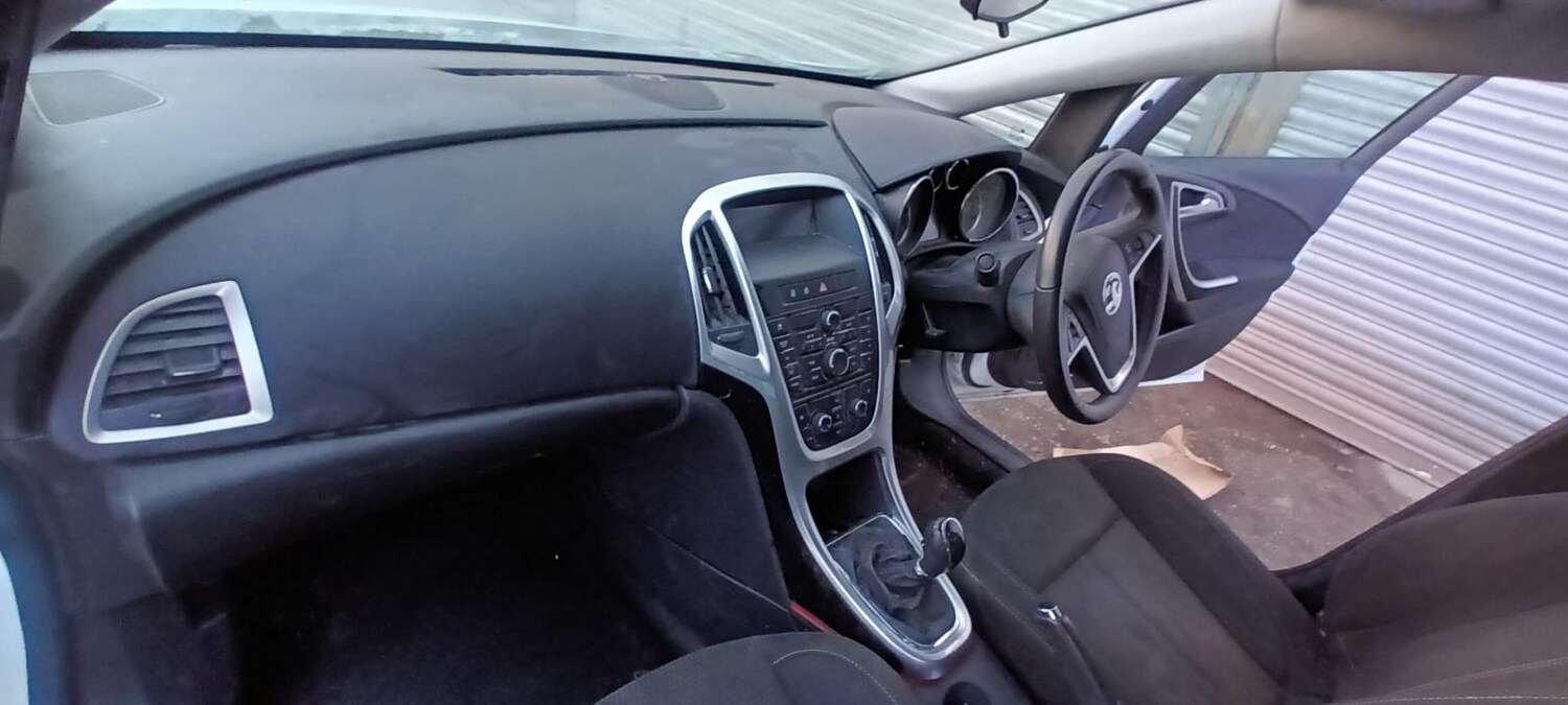 Used Vauxhall Astra 2014 for sale - 78156470: Photo 17