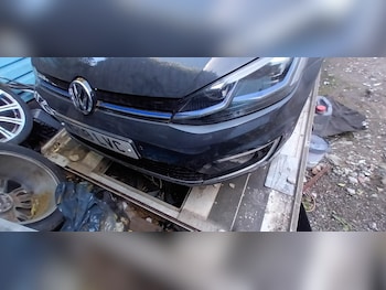 Used Volkswagen Golf 2018 for sale - 76294427: Photo