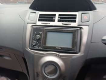 Used Toyota Yaris 2011 for sale - 74772071: Photo