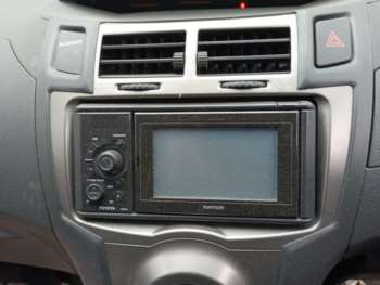 Used Toyota Yaris 2011 for sale - 74772071: Photo