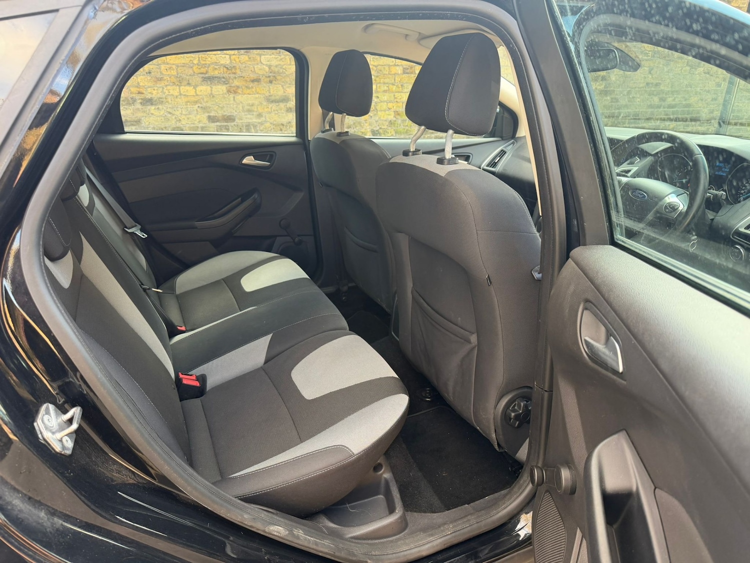 Used Ford Focus 2013 for sale - 78137378: Photo 6