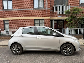 Used Toyota Yaris 2014 for sale - 76455720: Photo