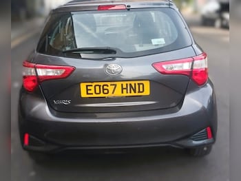Used Toyota Yaris 2017 for sale - 76190580: Photo 2