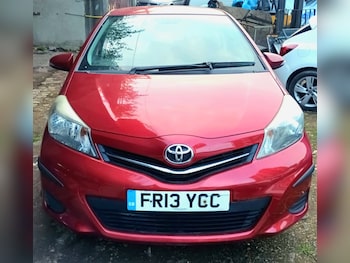 Used Toyota Yaris 2013 for sale - 75733197: Photo