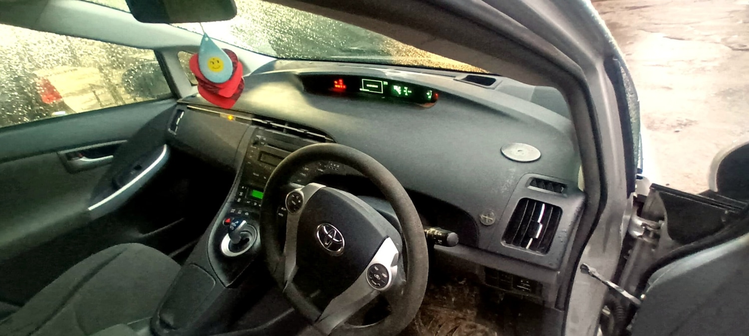 Used Toyota Prius 2011 for sale - 77819141: Photo 4