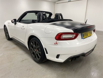 Used Abarth 124 Spider 2016 for sale - 78320277: Photo