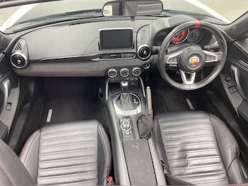 Used Abarth 124 Spider 2016 for sale - 78320277: Photo