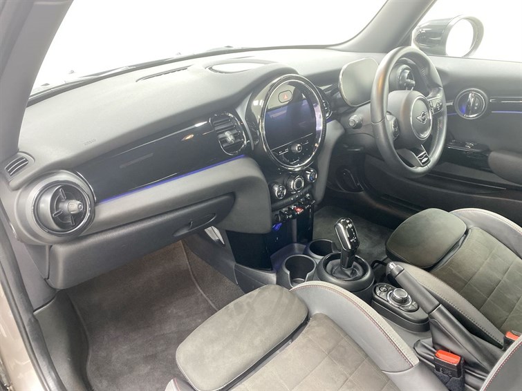 Used MINI Hatch 2021 for sale - 77770481: Photo 2