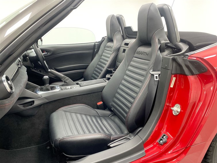 Used Abarth 124 Spider 2018 for sale - 77210490: Photo 51