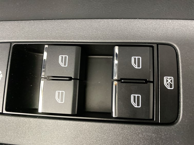 Used Mazda CX-60 2025 for sale - 77210432: Photo 33