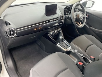 Used Mazda Mazda2 2024 for sale - 77210471: Photo