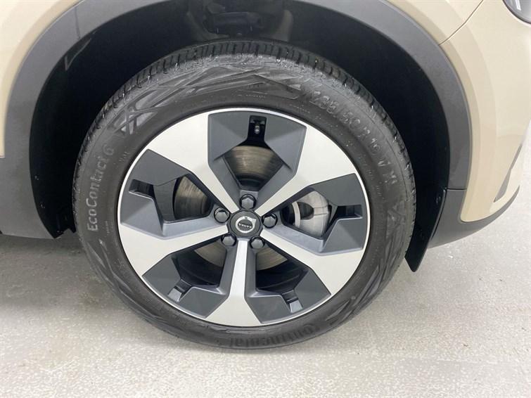 Used Volvo XC40 2024 for sale - 77210476: Photo 15