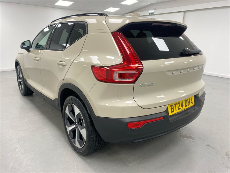 Used Volvo XC40 2024 for sale - 77210476: Photo 3