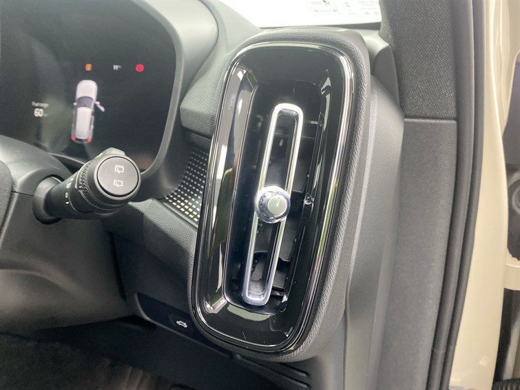 Used Volvo XC40 2024 for sale - 77210476: Photo 36