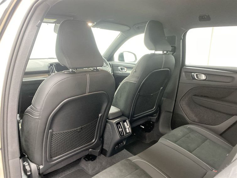 Used Volvo XC40 2024 for sale - 77210476: Photo 61