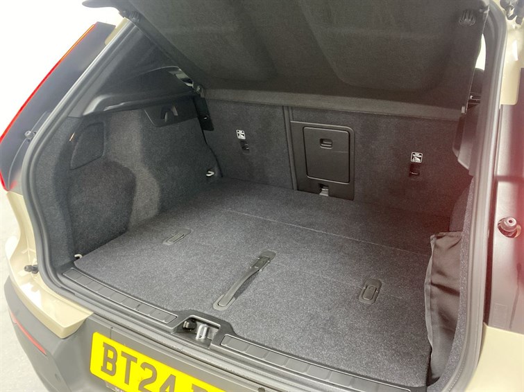 Used Volvo XC40 2024 for sale - 77210476: Photo 62