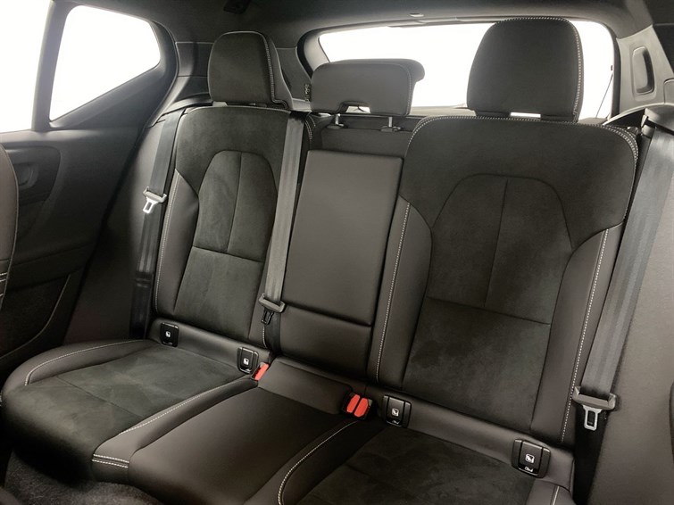 Used Volvo XC40 2024 for sale - 77210476: Photo 8