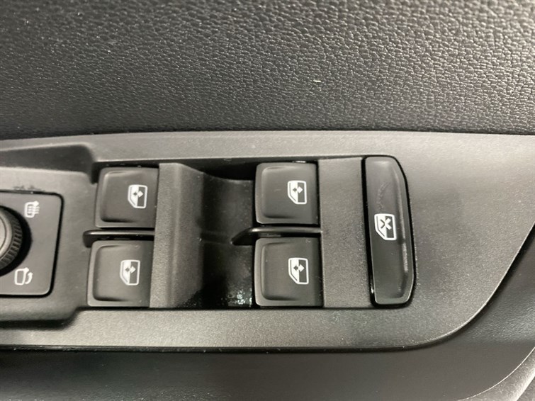 Used Skoda Karoq 2023 for sale - 77613671: Photo 34