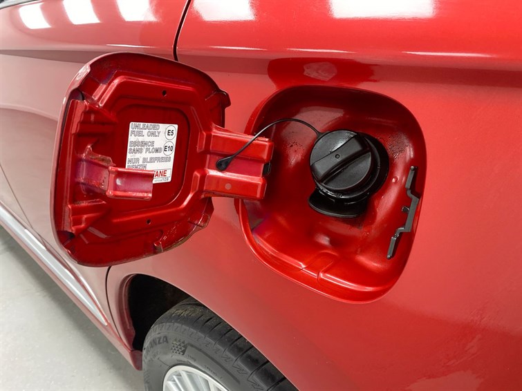 Used Mitsubishi Outlander 2019 for sale - 77210463: Photo 28