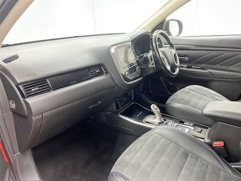Used Mitsubishi Outlander 2019 for sale - 77210463: Photo