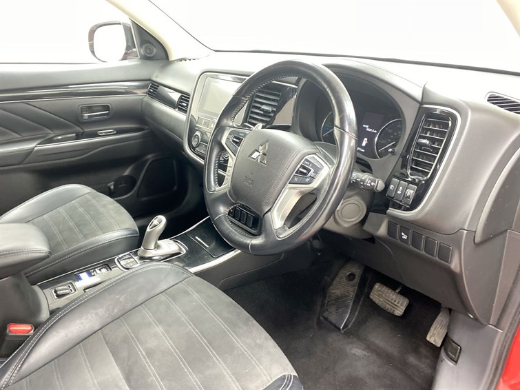 Used Mitsubishi Outlander 2019 for sale - 77210463: Photo 33