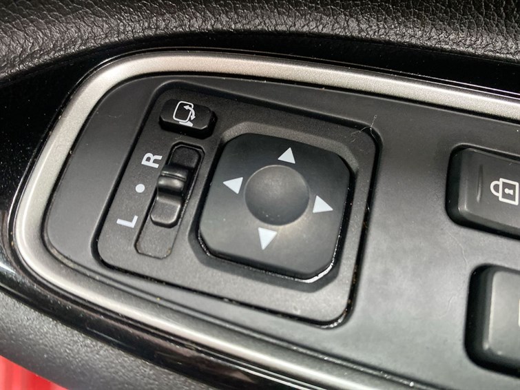 Used Mitsubishi Outlander 2019 for sale - 77210463: Photo 35