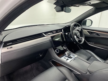 Used Jaguar F-Pace 2022 for sale - 77210449: Photo