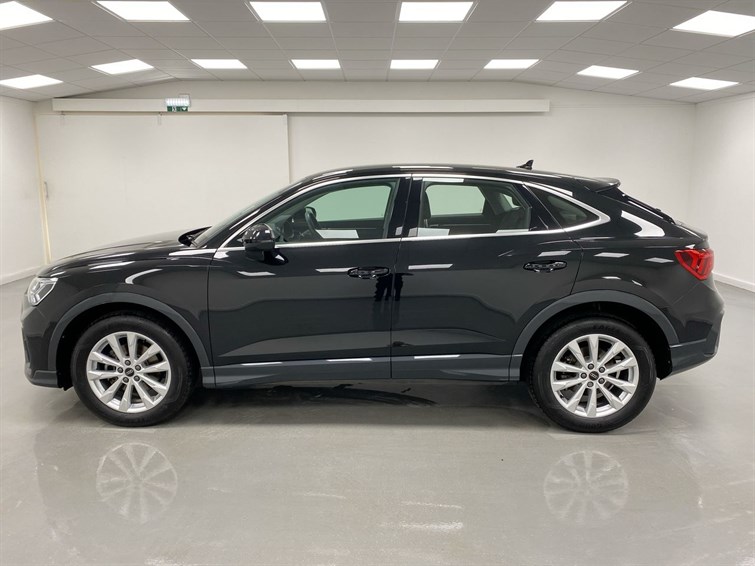 Used Audi Q3 2023 for sale - 77210636: Photo 13