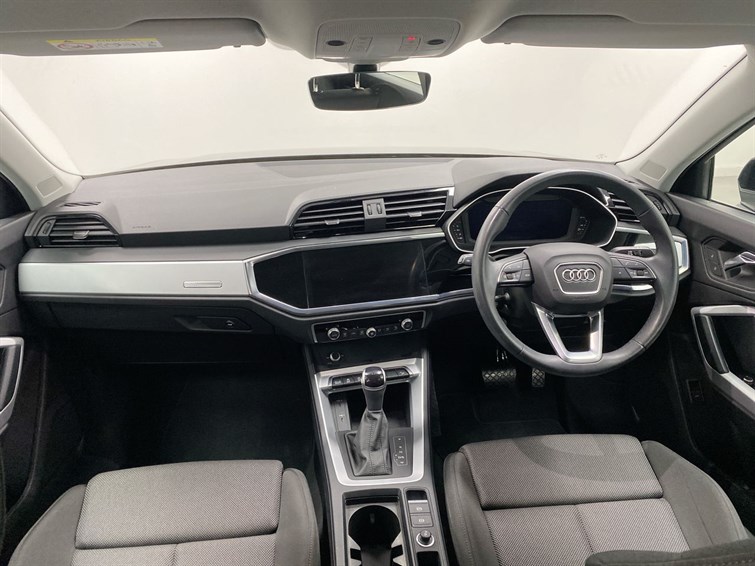 Used Audi Q3 2023 for sale - 77210636: Photo 4