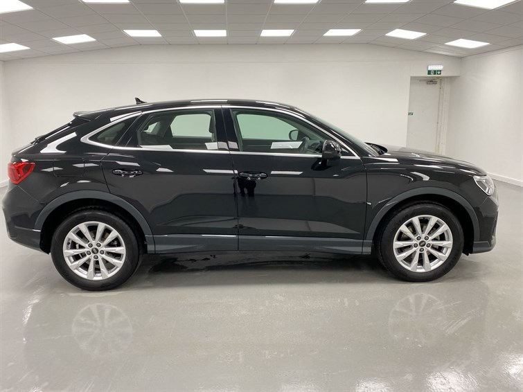 Used Audi Q3 2023 for sale - 77210636: Photo 5