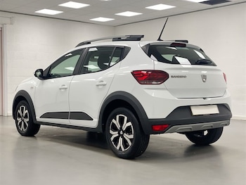 Used Dacia Sandero Stepway 2022 for sale - 77210512: Photo