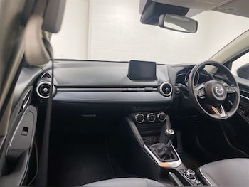 Used Mazda Mazda2 2021 for sale - 79375537: Photo