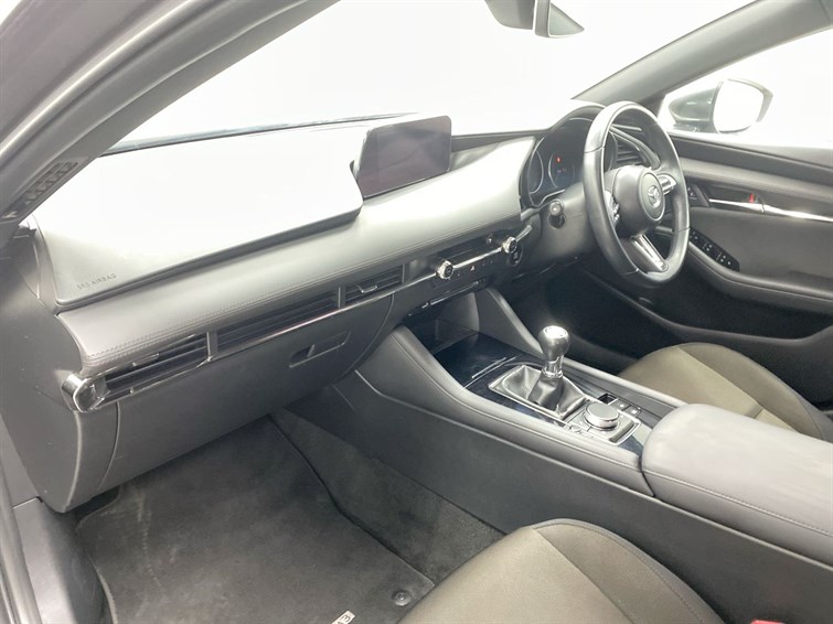 Used Mazda Mazda3 for sale - 77926740: Photo 2