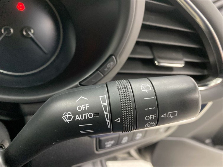 Used Mazda Mazda3 for sale - 77926740: Photo 40