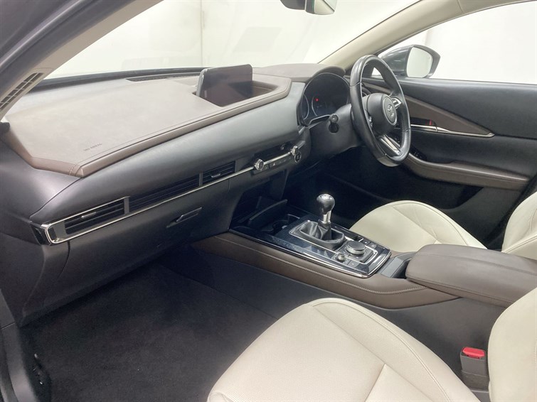 Used Mazda CX-30 2021 for sale - 77210423: Photo 2