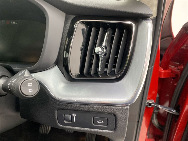 Used Volvo XC60 2018 for sale - 77770473: Photo 36