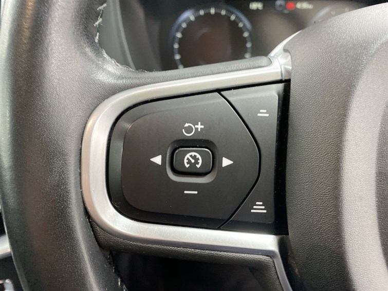 Used Volvo XC60 2018 for sale - 77770473: Photo 38