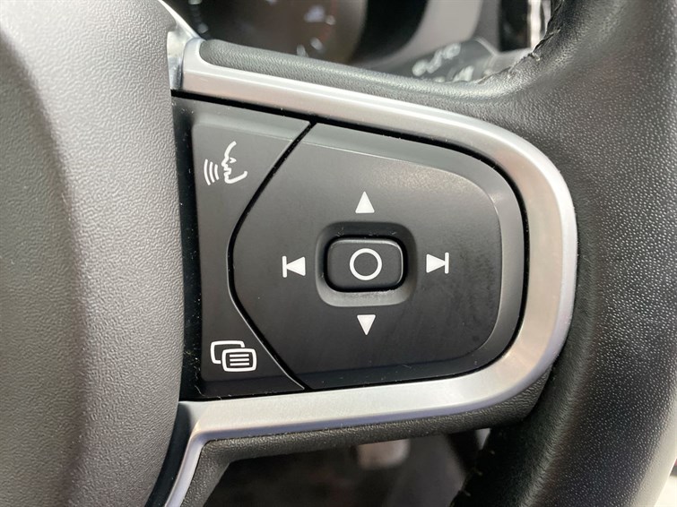 Used Volvo XC60 2018 for sale - 77770473: Photo 41