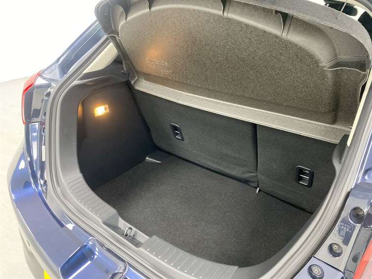 Used Mazda Mazda2 2018 for sale - 77239233: Photo 61