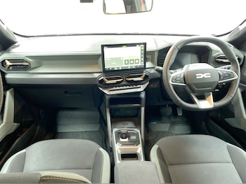 Used Dacia Duster 2025 for sale - 78844078: Photo