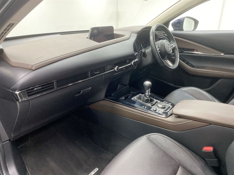 Used Mazda CX-30 2023 for sale - 77210614: Photo 2