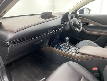 Used Mazda CX-30 2023 for sale - 77210614: Photo