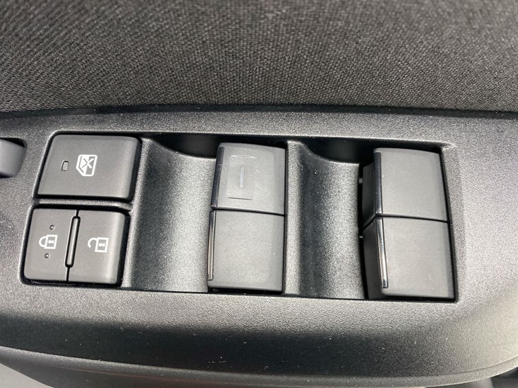 Used Mazda Mazda2 HYBRID 2025 for sale - 77210464: Photo 34