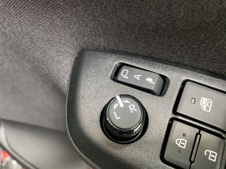 Used Mazda Mazda2 HYBRID 2025 for sale - 77210464: Photo 35