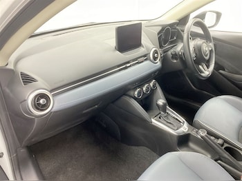 Used Mazda Mazda2 2023 for sale - 77770478: Photo