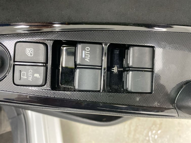 Used Mazda Mazda2 2023 for sale - 77770478: Photo 34