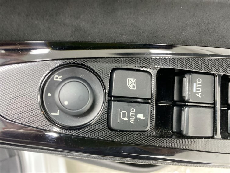 Used Mazda Mazda2 2023 for sale - 77770478: Photo 35