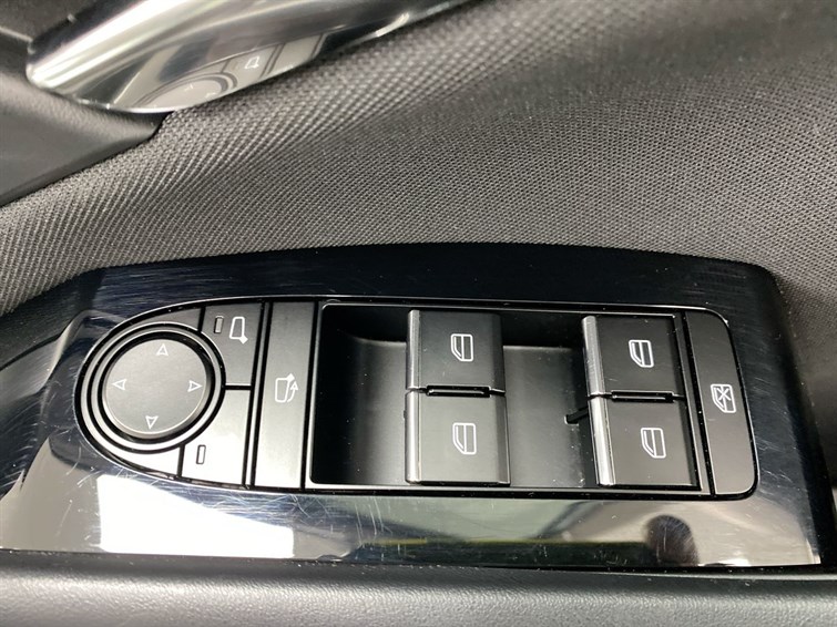 Used Mazda CX-30 2023 for sale - 77457322: Photo 33