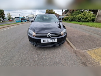 Used Volkswagen Golf 2011 for sale - 76091196: Photo